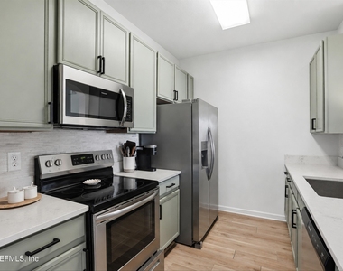 7990 Baymeadows Road - Photo Thumbnail 5
