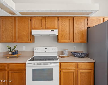 13241 Mendenhall Place - Photo Thumbnail 12