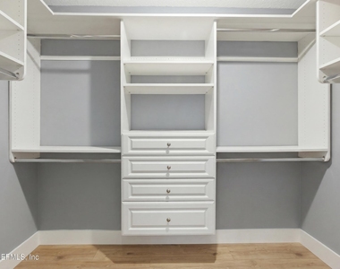 421 Chicopee Court - Photo Thumbnail 27