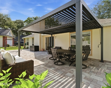 421 Chicopee Court - Photo Thumbnail 38