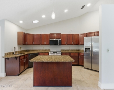 421 Chicopee Court - Photo Thumbnail 18
