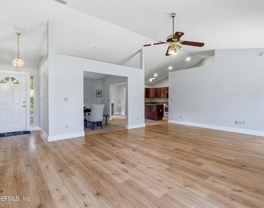 421 Chicopee Court - Photo Thumbnail 16