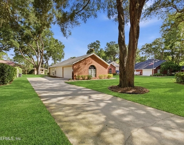 421 Chicopee Court - Photo Thumbnail 3