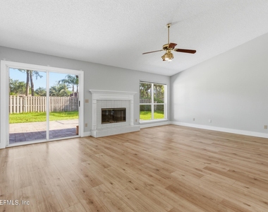 421 Chicopee Court - Photo Thumbnail 15