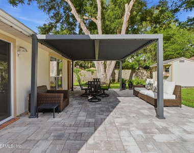 421 Chicopee Court - Photo Thumbnail 37