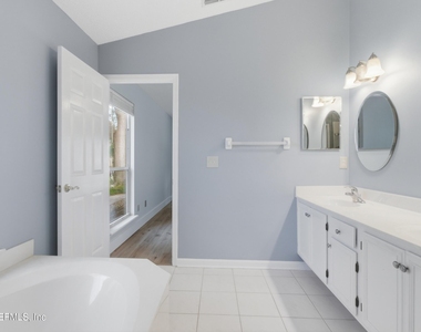 421 Chicopee Court - Photo Thumbnail 26