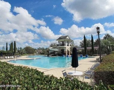 1761 Highland View Drive - Photo Thumbnail 36