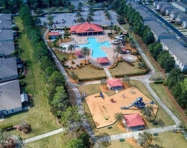 1687 Majestic View Lane - Photo Thumbnail 38