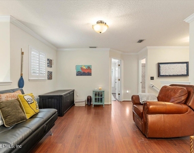 1687 Majestic View Lane - Photo Thumbnail 19