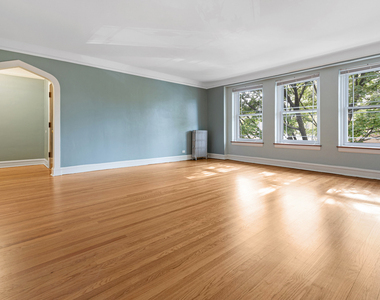 6549 N Mozart Street - Photo Thumbnail 4