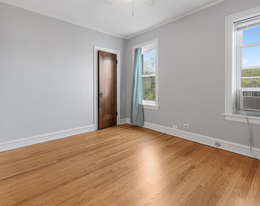 6549 N Mozart Street - Photo Thumbnail 14
