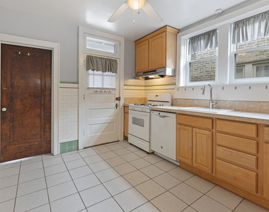 6549 N Mozart Street - Photo Thumbnail 7