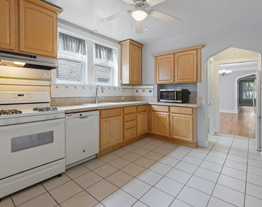 6549 N Mozart Street - Photo Thumbnail 9