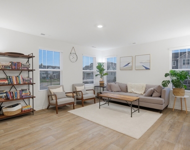 3837 Currant Lane - Photo Thumbnail 4