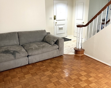 1531 Palmgren Drive - Photo Thumbnail 11