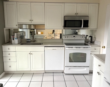 1531 Palmgren Drive - Photo Thumbnail 2