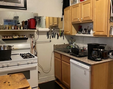 640 W Roscoe Street - Photo Thumbnail 10