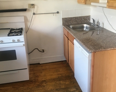 640 W Roscoe Street - Photo Thumbnail 8