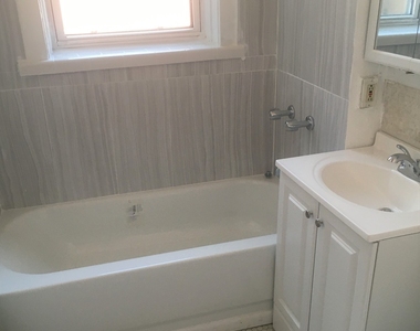 640 W Roscoe Street - Photo Thumbnail 11