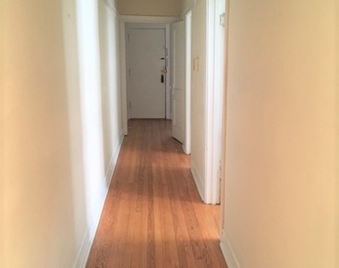 640 W Roscoe Street - Photo Thumbnail 4