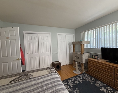 167 E Palatine Road - Photo Thumbnail 6