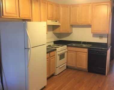 2337 N Bosworth Avenue - Photo Thumbnail 9