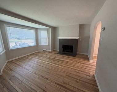 1530 Hill Avenue - Photo Thumbnail 1