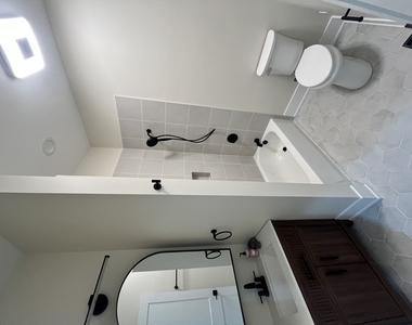 2129 W 18th Place - Photo Thumbnail 3