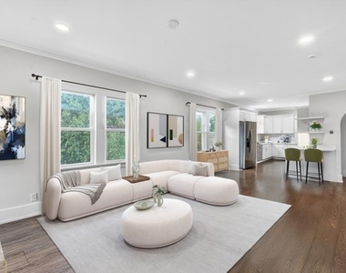 320 Chalmers Street - Photo Thumbnail 2