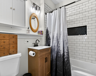 320 Chalmers Street - Photo Thumbnail 7