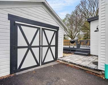 320 Chalmers Street - Photo Thumbnail 15