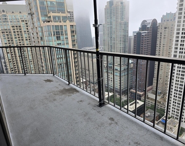 10 E Ontario Street - Photo Thumbnail 12