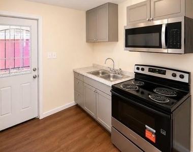 767 Lilly Avenue - Photo Thumbnail 4