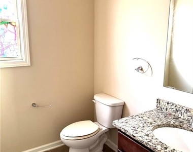 3415 Pointe Vecchio Cir E - Photo Thumbnail 6