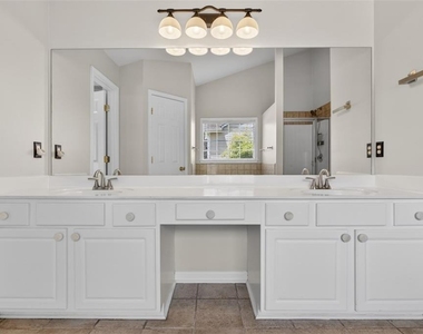 2885ab Stonehenge Court - Photo Thumbnail 35