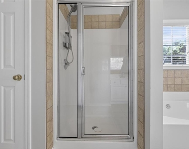 2885ab Stonehenge Court - Photo Thumbnail 38
