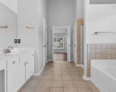 2885ab Stonehenge Court - Photo Thumbnail 36