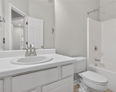 2885ab Stonehenge Court - Photo Thumbnail 25