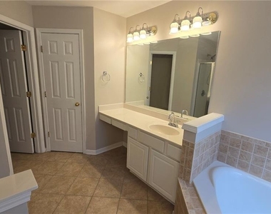 6099 Prestwood Drive - Photo Thumbnail 21
