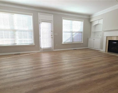 6099 Prestwood Drive - Photo Thumbnail 4