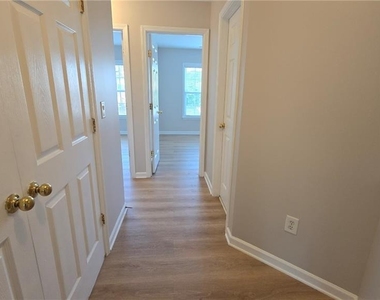 6099 Prestwood Drive - Photo Thumbnail 27