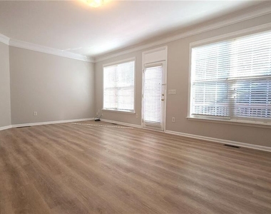 6099 Prestwood Drive - Photo Thumbnail 6