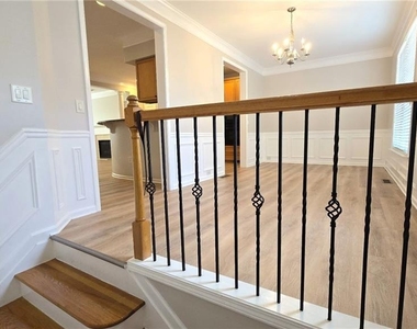 6099 Prestwood Drive - Photo Thumbnail 3
