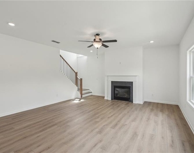 522 Silverleaf Trl - Photo Thumbnail 8