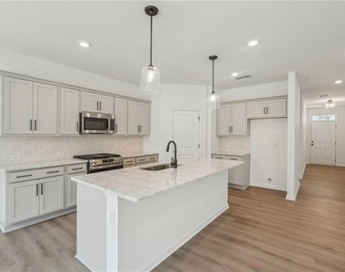 522 Silverleaf Trl - Photo Thumbnail 4