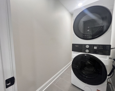 15116 Marshfield Avenue - Photo Thumbnail 11