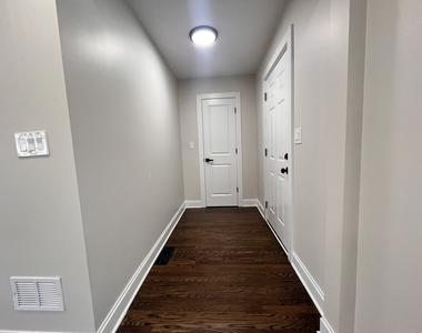 15116 Marshfield Avenue - Photo Thumbnail 1