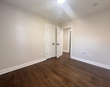 15116 Marshfield Avenue - Photo Thumbnail 13