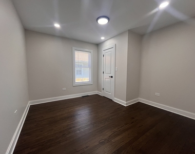15116 Marshfield Avenue - Photo Thumbnail 6