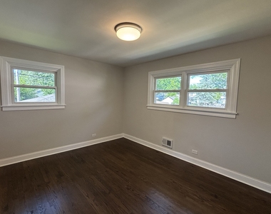 2036 Lake Avenue - Photo Thumbnail 7
